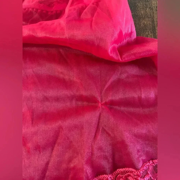 Frederick red babydoll w/ side slit - Picture 6 of 13